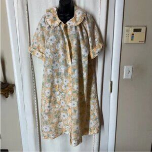 Vintage Women's JC Penney Floral Housecoat